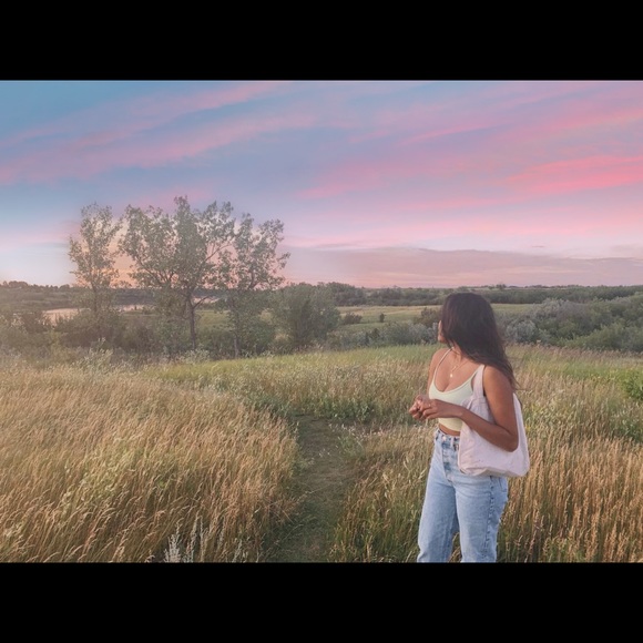 Meet your Posher, Sandrine - Picture 1 of 1